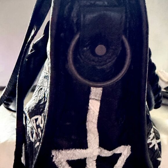 New! Balenciaga Graffiti Classic City Bag with Dust Bag - Picture 4 of 12